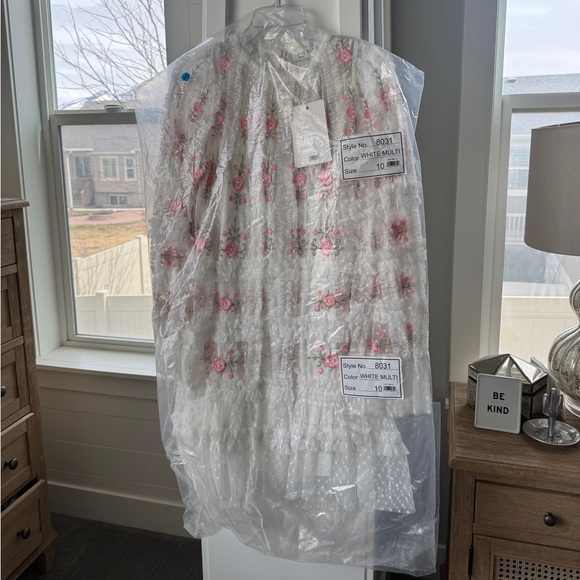 MAC DUGGAL Embroidered Long Flare Sleeve Mesh A-Line Dress - Picture 4 of 6